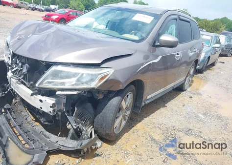 2014 Nissan Pathfinder Platinum z USA, uszkodzony, nr VIN 5N1AR2MN0EC639332